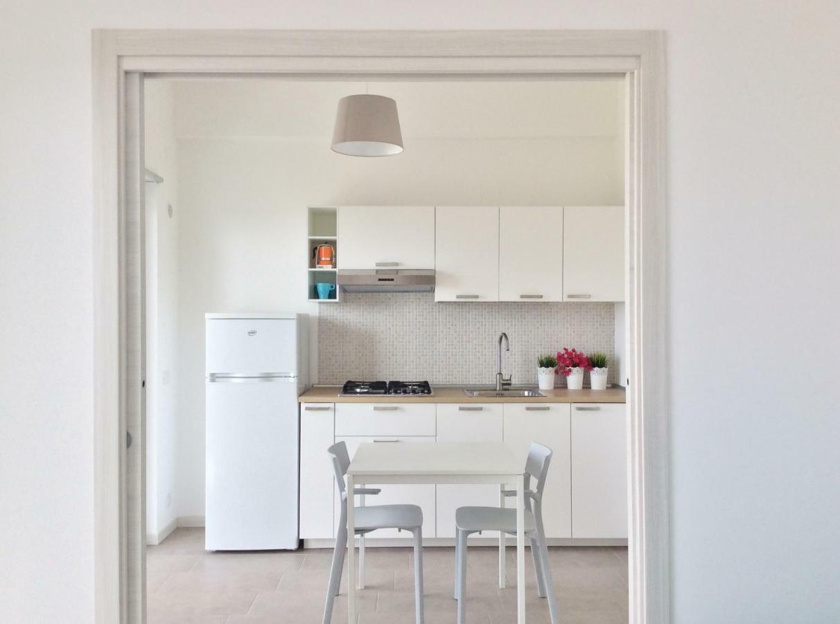 Appartamenti Vacanze Villa Meo Villafranca Tirrena Eksteriør bilde