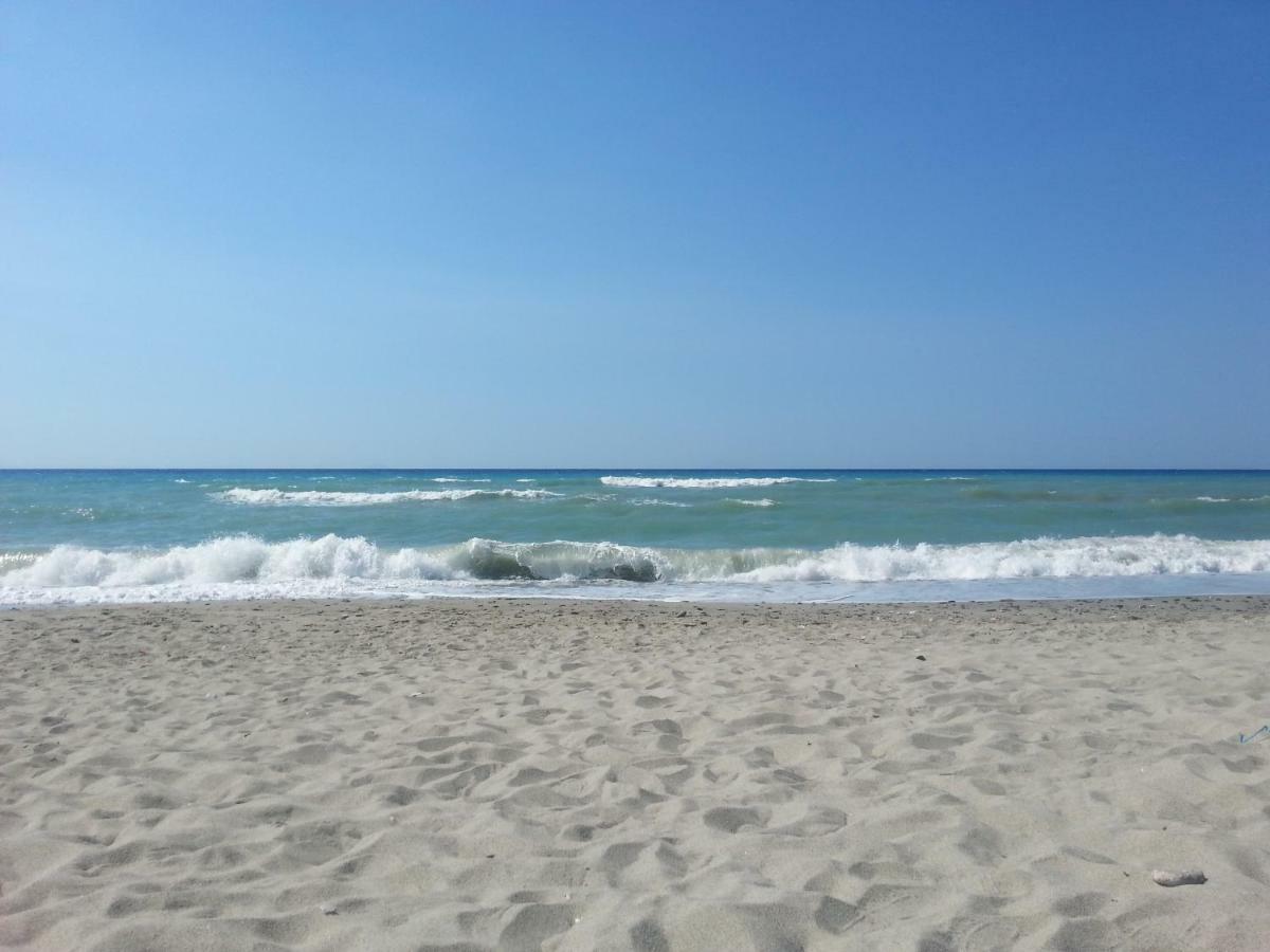 Appartamenti Vacanze Villa Meo Villafranca Tirrena Eksteriør bilde